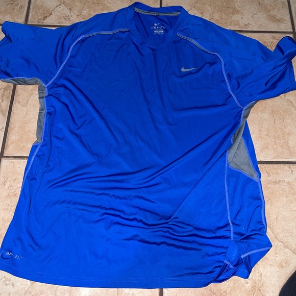 Nike dri fit Blue shirt XXL